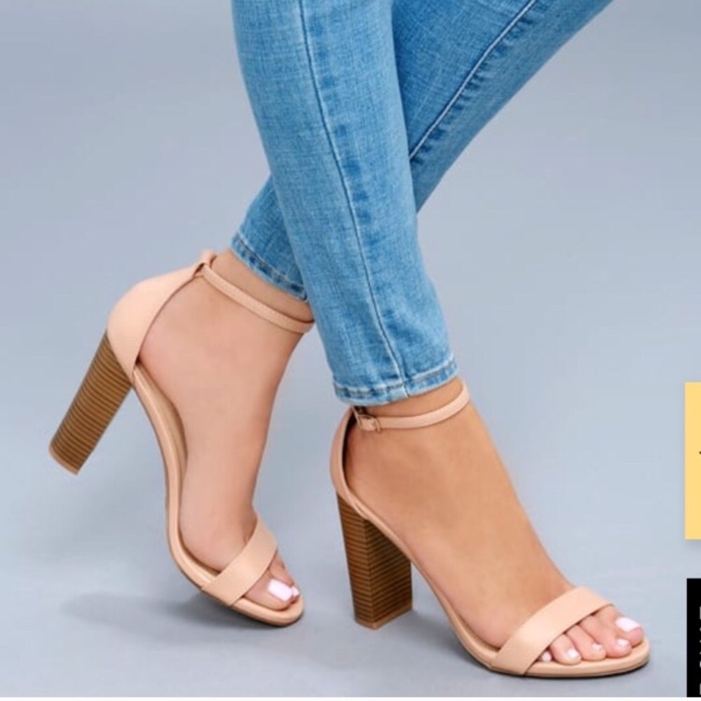 Nude heels 👡💛